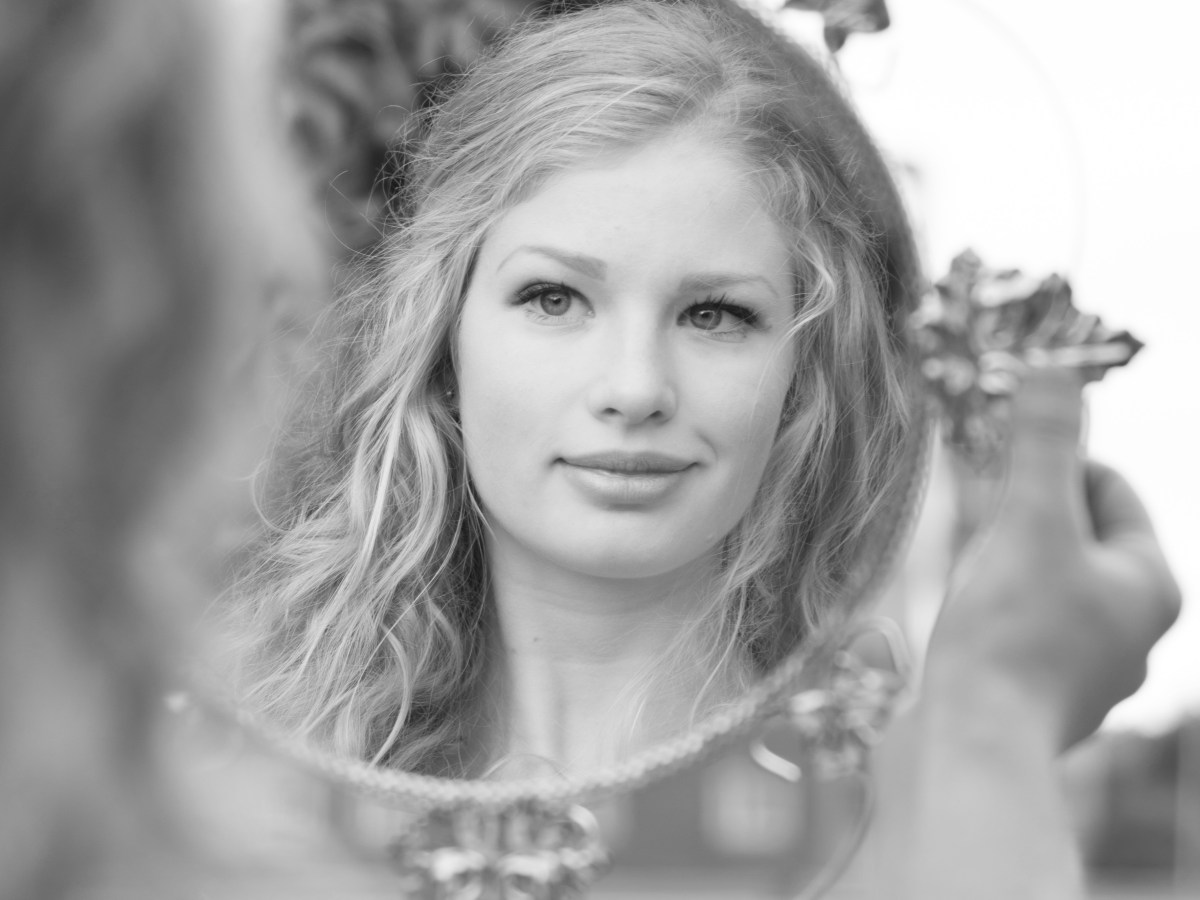 How Self-Compassion Leads to Healthy Body-image